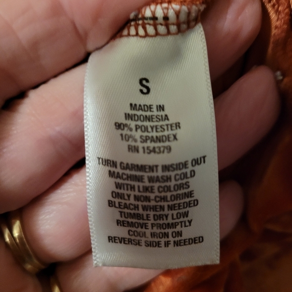 Aeropostale vintage inspired crushed velvet crop top - S.            J39 - Picture 5 of 5